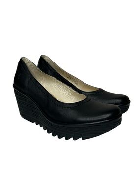 New London Fly Black Leather Wedge Platform Pumps Shoes 38 Loretta Wedge